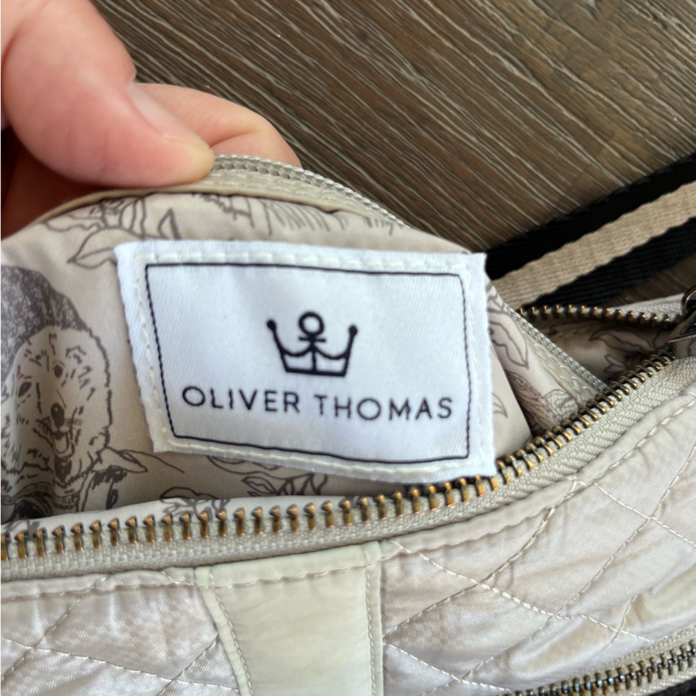 Oliver Thomas Kitchen Sink Quilted Crossbody Bag Black and Gray - Picture 6 of 8